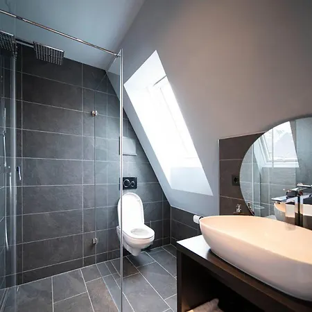 Blackhome East I Contactless Check-in Aparthotel 3*