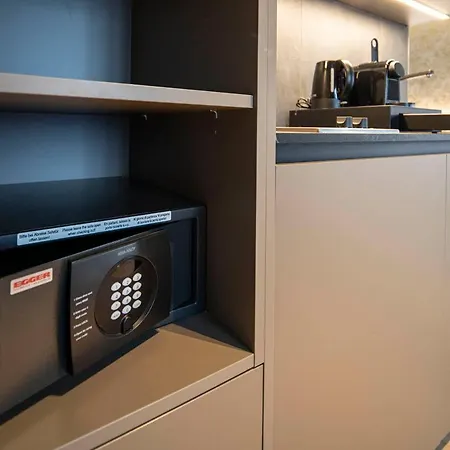 Aparthotel Blackhome East I Contactless Check-in Innsbruck