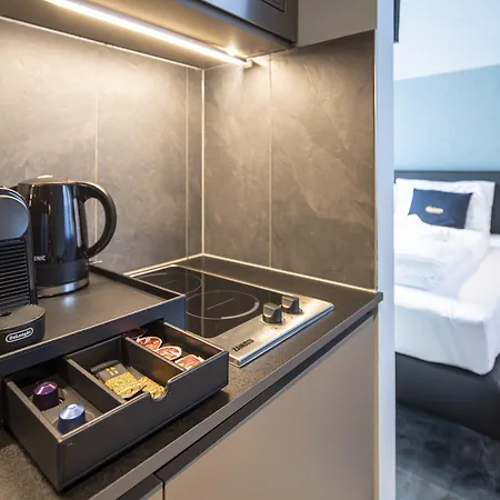 Blackhome East I Contactless Check-in Lejlighedshotel 3*