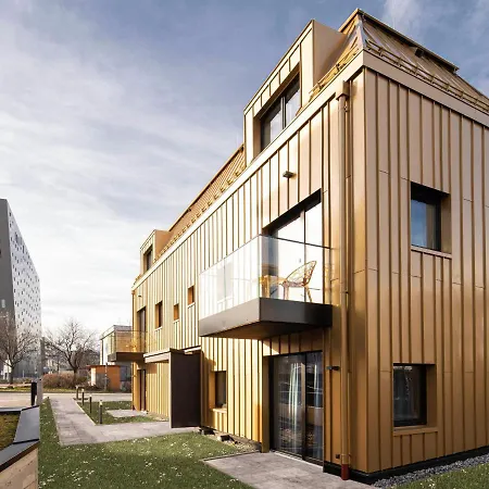 Aparthotel Blackhome East I Contactless Check-in 3*