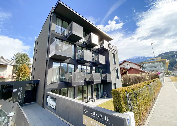 Blackhome East I Contactless Check-in Aparthotel 3*