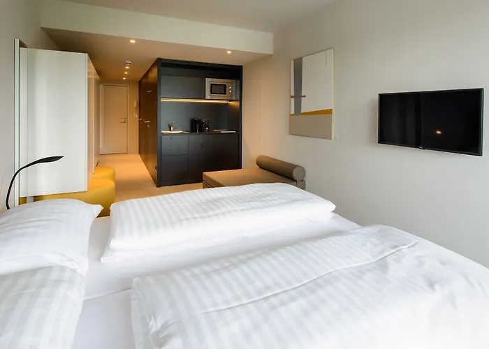 Aparthotel Blackhome East I Contactless Check-in 3*