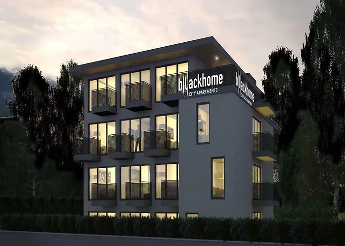 Blackhome East I Contactless Check-in Aparthotel