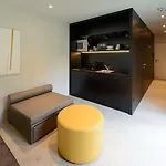 Apart-hotel Blackhome East I Contactless Check-in Innsbruck