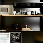 Blackhome East I Contactless Check-in Apart-hotel